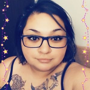 Meet your Posher, Vanessa